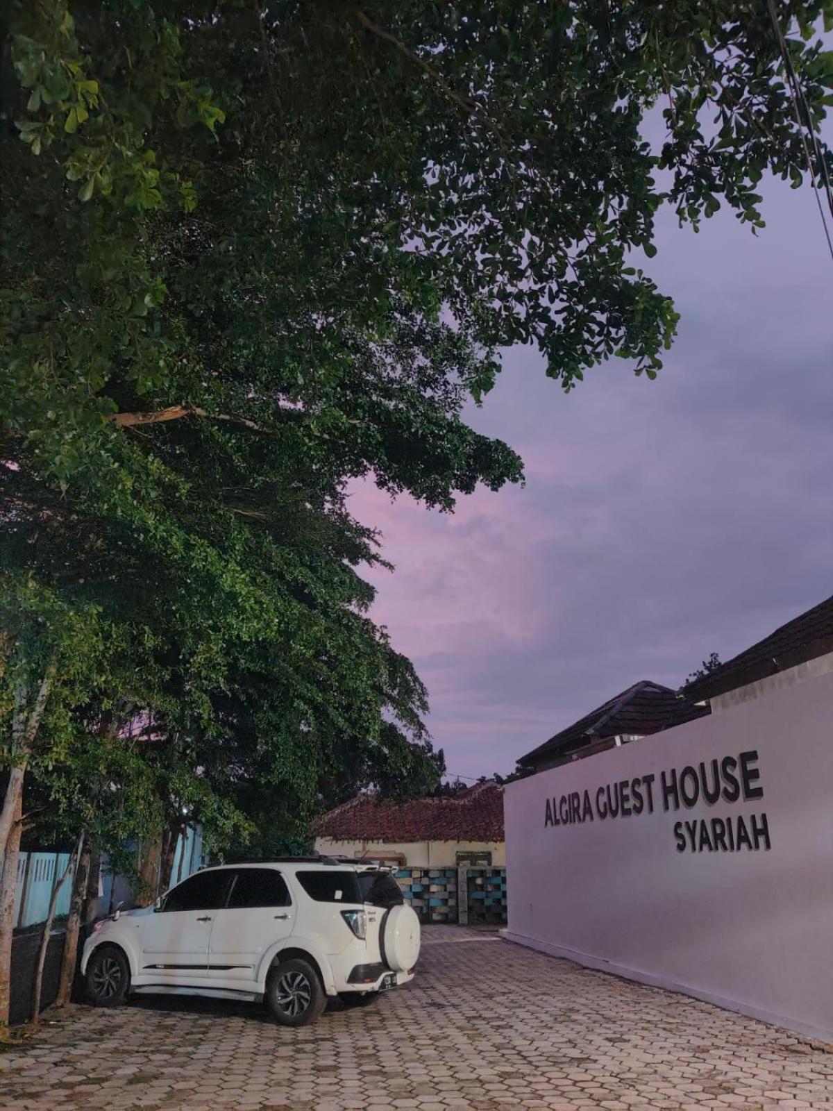 Algira Guest House Gunungbatu Syariah Cimanggu Zewnętrze zdjęcie